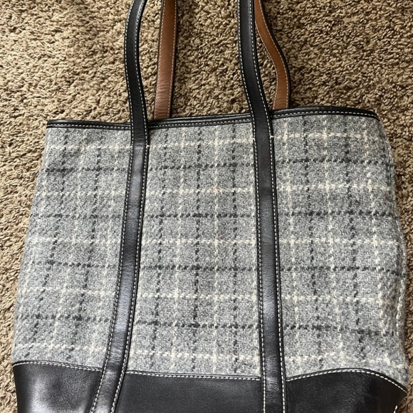 Coach medium wool tote - Picture 2 of 6